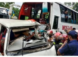 ১ বছরে সড়ক দুর্ঘটনায় নিহত প্রায় ১০ হাজার। দখিনের সংবাদ