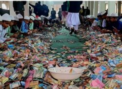 কিশোরগঞ্জের পাগলা মসজিদের দানবাক্সে এবার ২০ বস্তা টাকা