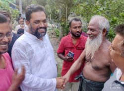 বরিশাল সদর উপজেলা পরিষদ নির্বাচনে প্রলোভনে না পরে যোগ্য প্রার্থীকেই ভোট দিন : এসএম জাকির হোসেন