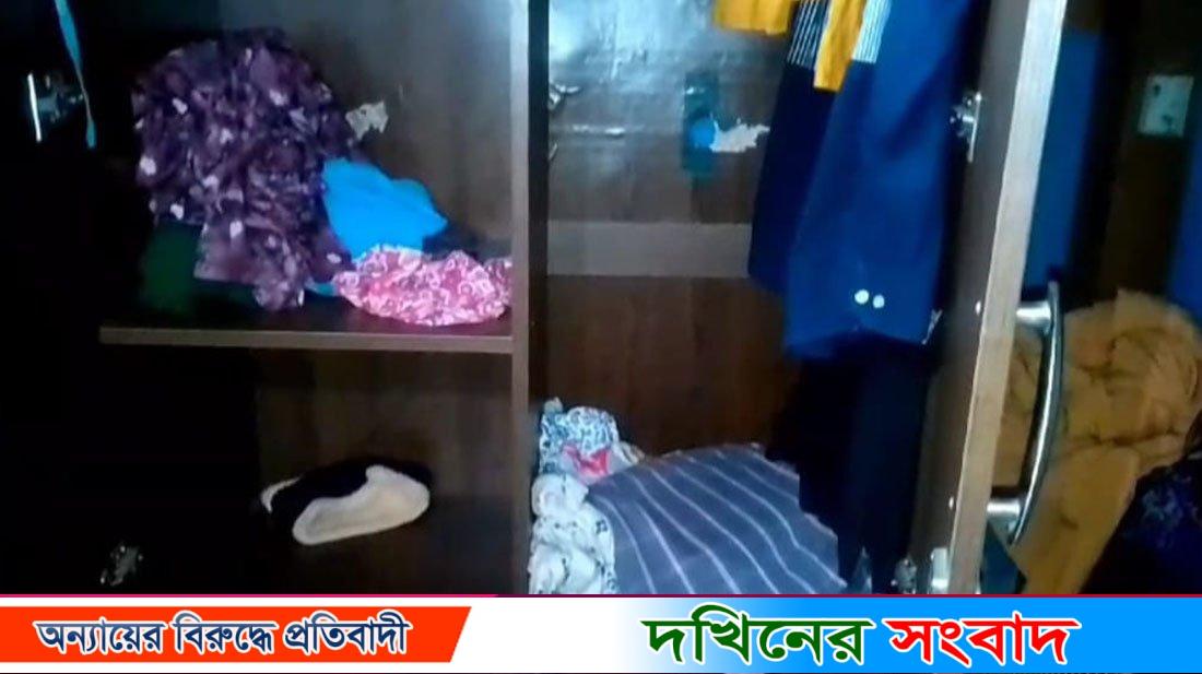 পটুয়াখালীতে গভীর রাতে সাবেক সেনাসদস্যের বাড়িতে ডাকাতি, গৃহবধূকে হত্যা