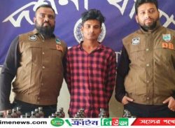 দর্শনায় ৩০ বোতল ফেনসিডিলসহ যুবক গ্রেফতার