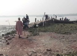 সিডরে পন্টুন ভেসে যাওয়ার ১৮ বছরেও চালু হয়নি ফেরি চলাচল, ভোগান্তি