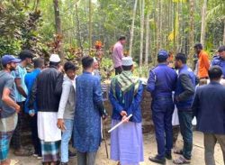 দাফনের ৫ মাস ২৪ দিন পর ছাত্র আন্দেলনে নিহত মামুনের লাশ উত্তোলন