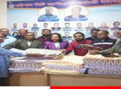 বরিশাল সিটি কর্পোরশন কর্মচারি ইউনিয়নের শীতবস্ত্র বিতরণ
