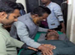 পটুয়াখালীতে সাংবাদিককে মা*রধর, অ*ভিযোগ কৃষকদল ও শ্রমিকদল নেতার বি*রুদ্ধে