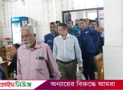 ছবি তোলায় সাংবাদিকদের ওপর চটলেন সাবেক এমপি শম্ভু
