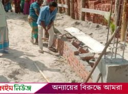 বরিশালে সরকারি জমিতে নির্মাণাধীন অবৈধ স্থাপনা গুড়িয়ে দিল প্রশাসন