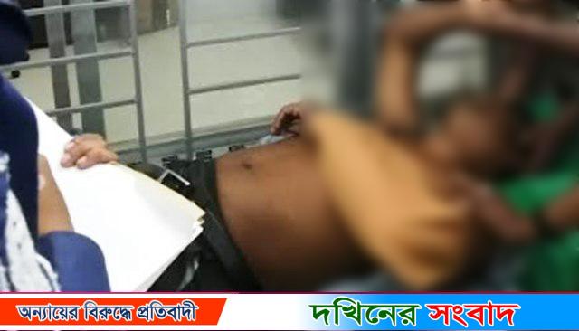 বরিশালে পিটিয়ে স্বেচ্ছাসেবক দল নেতার হাত ভেঙে দিলেন ছাত্রদল নেতা