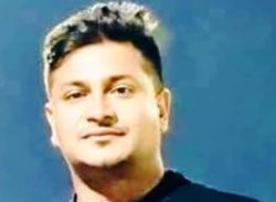 উজিরপুরে মোটরসাইকেল ও মাহেন্দ্রার সংঘর্ষে যুবক নিহত, আহত ১