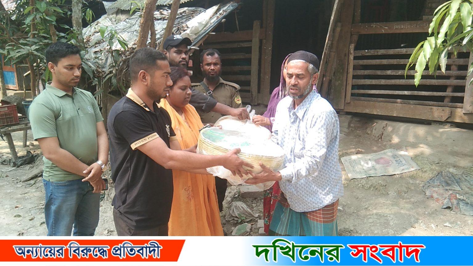 জুলাই বিপ্লবে শহীদ পরিবারের মাঝে ইফতার সামগ্রী উপহার দিলেন উপজেলা নির্বাহী কর্মকর্তা