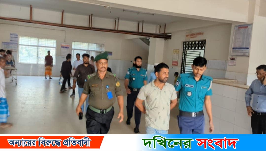 বরিশাল শেবাচিম হাসপাতাল দালাল মুক্ত চায় রোগীরা, এক দালালকে পুলিশে দিল স্বজনরা