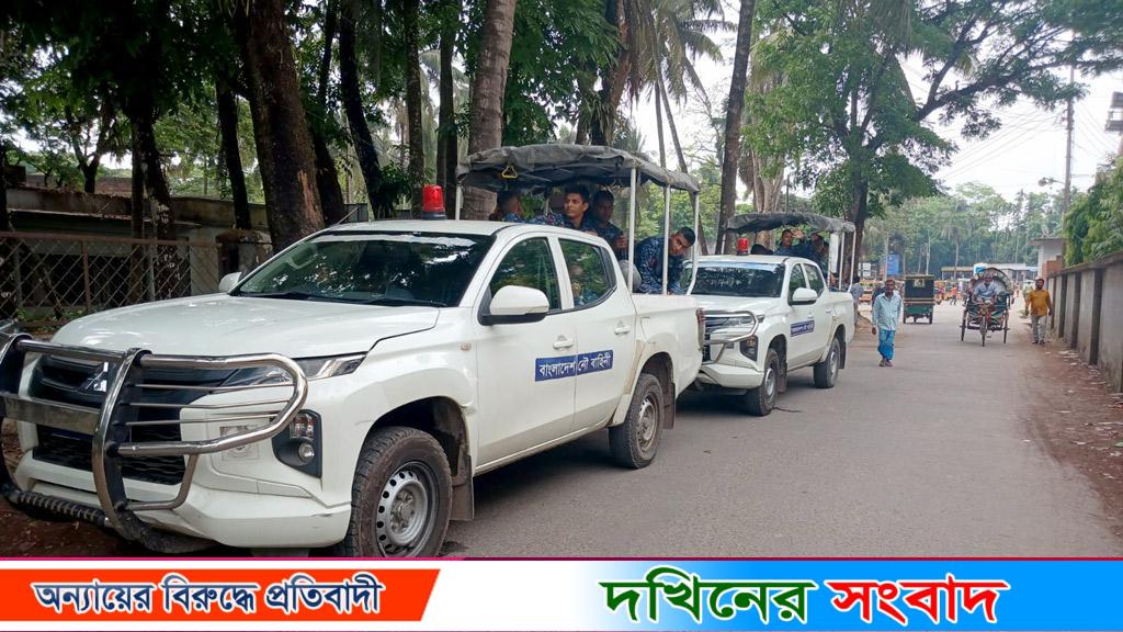 ভোলা সদর হাসপাতালে নৌবাহিনীর অবস্থানে ফিরেছে স্বস্তি, কমেছে দালালের আনাগোনা