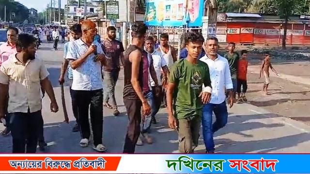ভোলায় দ্বিতীয় দিনের মতো বাস-সিএনজি অটোরিকশা ধর্মঘট, ভোগান্তিতে যাত্রীরা