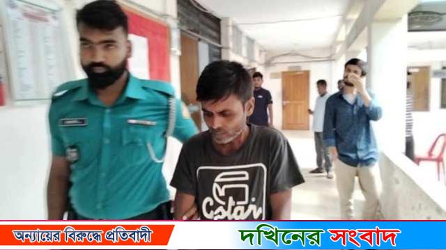 চরমোনাইতে স্কুলছাত্রীকে ধর্ষণচেষ্টার সময় জনতার হাতে লম্পট আটক
