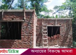 পটুয়াখালীতে বৃষ্টিতে গলে পড়ছে বীর নিবাস ভবনের ইট, খসে পড়ছে পলেস্তারা