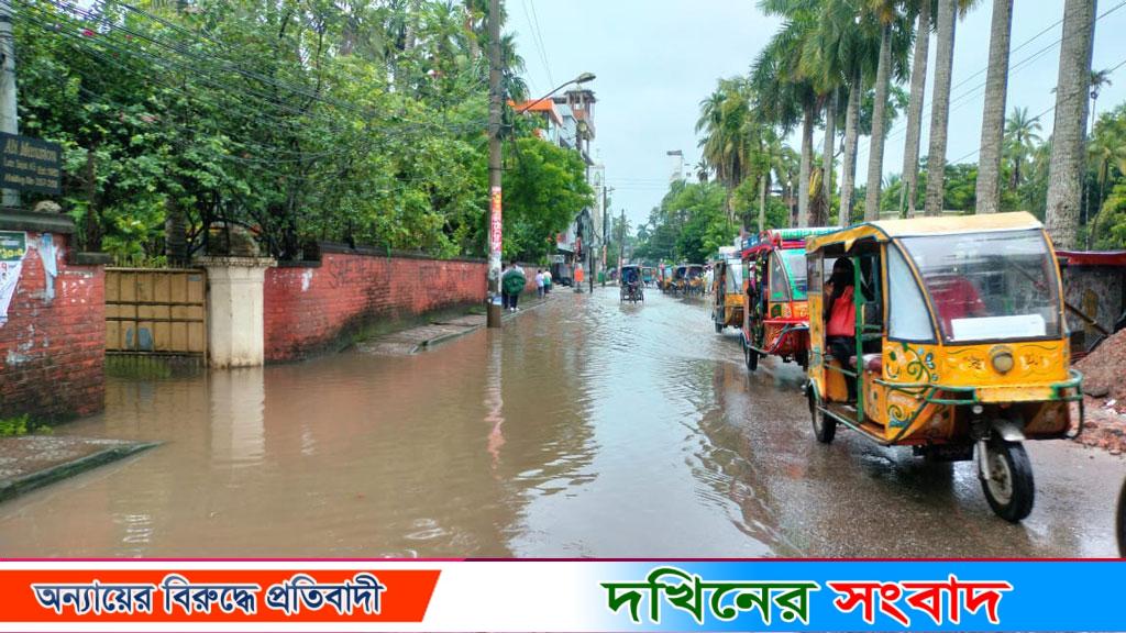 বরিশালে বিপৎসীমার ওপরে পাঁচ নদীর পানি, নিম্নাঞ্চল প্লাবিত