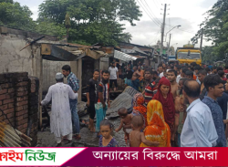 বরিশালে ভয়াবহ আগুনে পুড়ে ছাই ৪ দোকান-বসতবাড়ি
