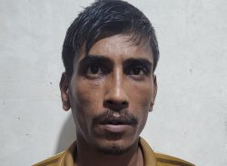 স্টীমারঘাট পুলিশ ফাঁড়ী ইনচার্জ এস আই নাসিম এর তত্ত্বাবধানে ১ কেজি গাজা সহ আটক রাঙ্গা রুবেল